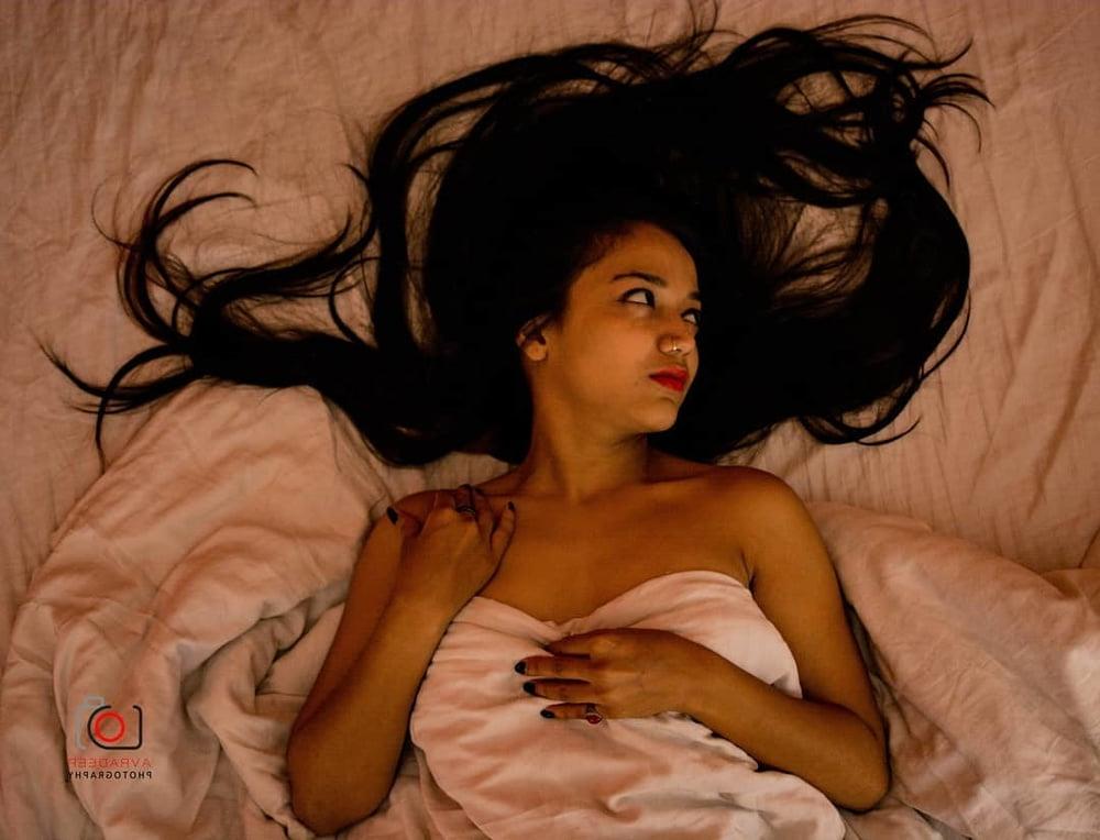 25P Unknown Desi Girl 009 (leaked nudes)