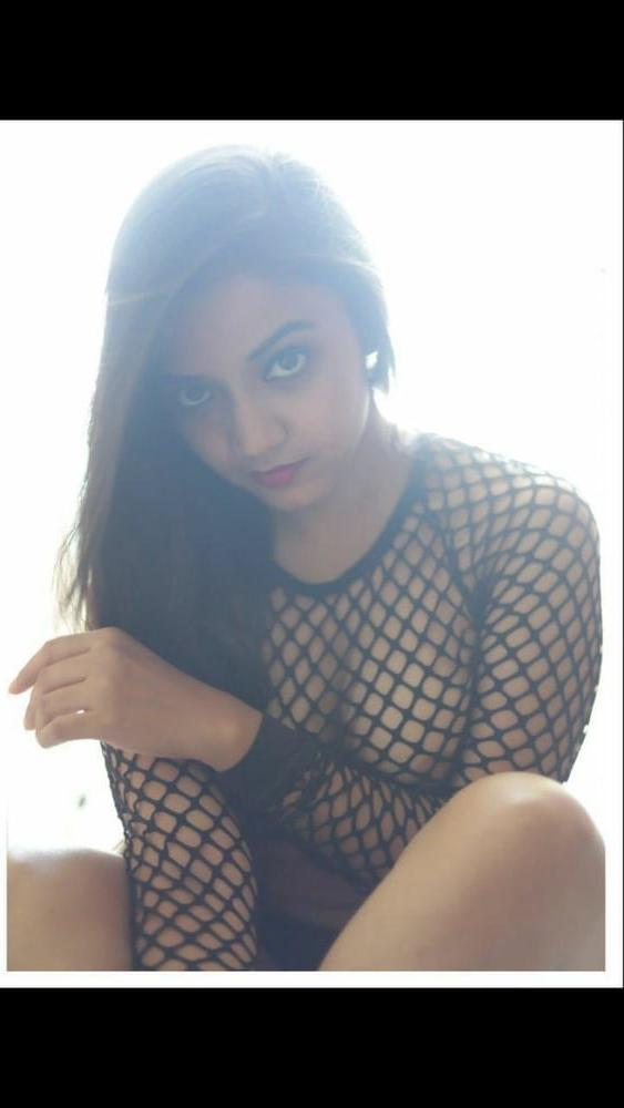 25P Unknown Desi Girl 009 (leaked nudes)