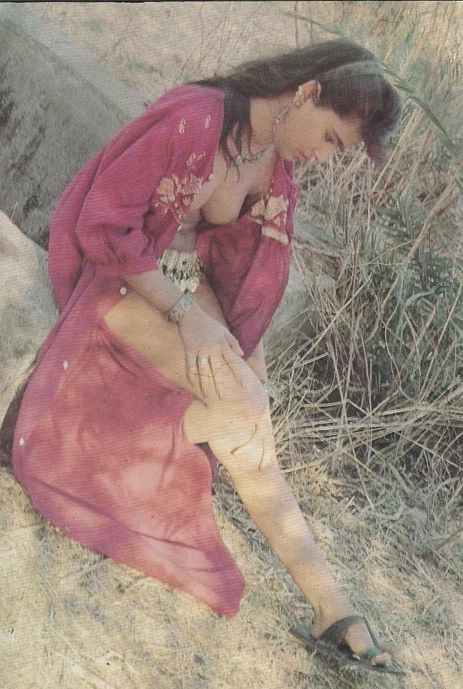 25P Debonair &amp; Other Desi Retro Indian Old Magazine's Nude