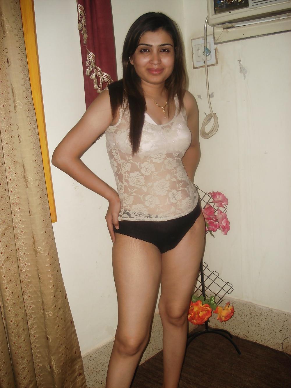 21P Indian Desi Babe 