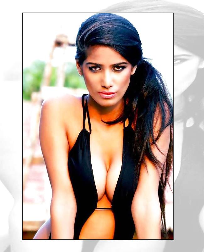 25P The Desi Indian Chick Series 1.0
