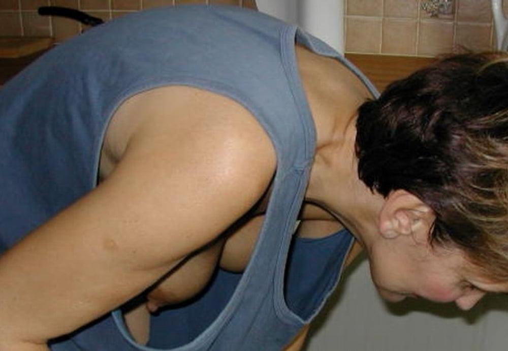 25P Downblouse &amp; Nipple Peeks 235