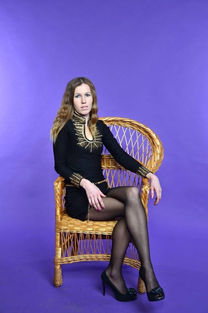 25P Beauty woman pantyhose stockings non porn 50