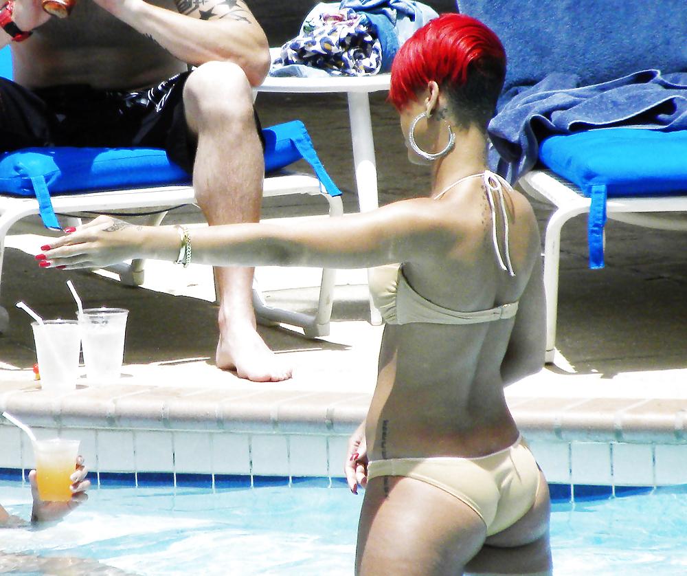 14P Rihanna bikini in Barbados SEE HER ASSCRACK