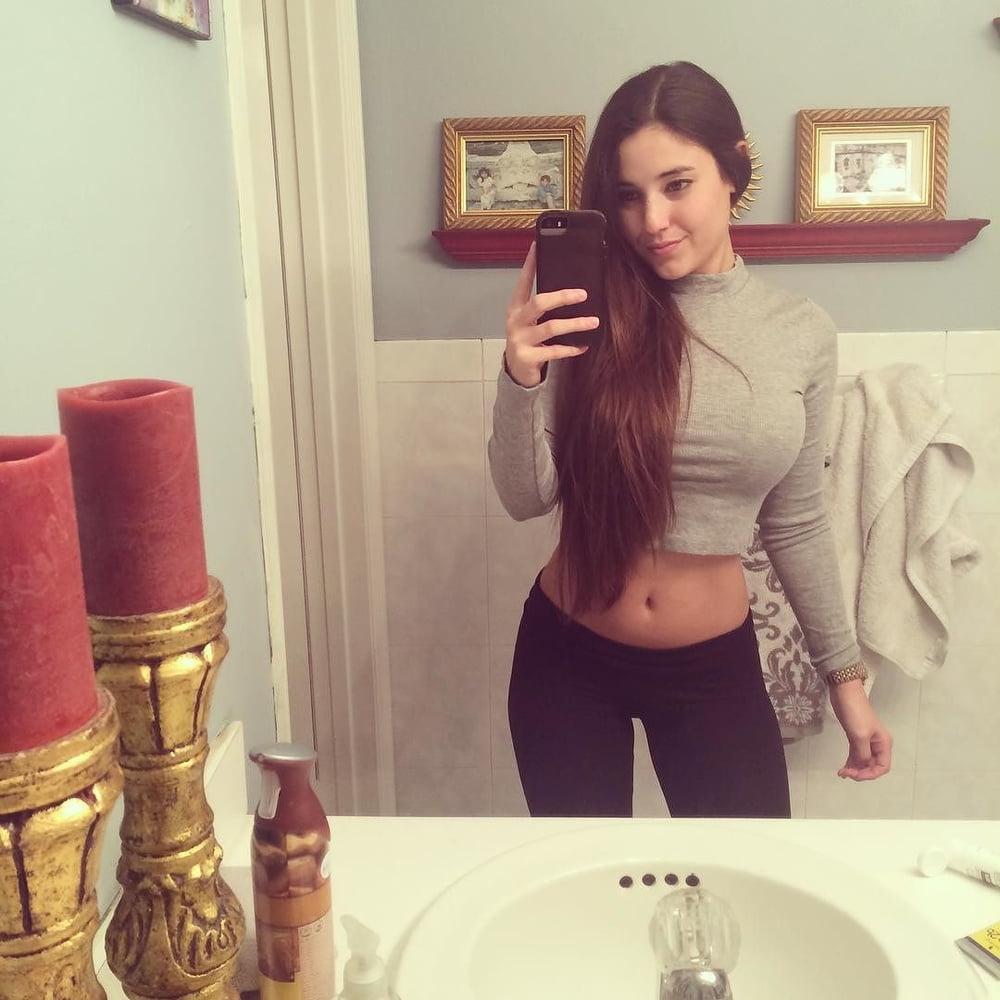 25P busty girl