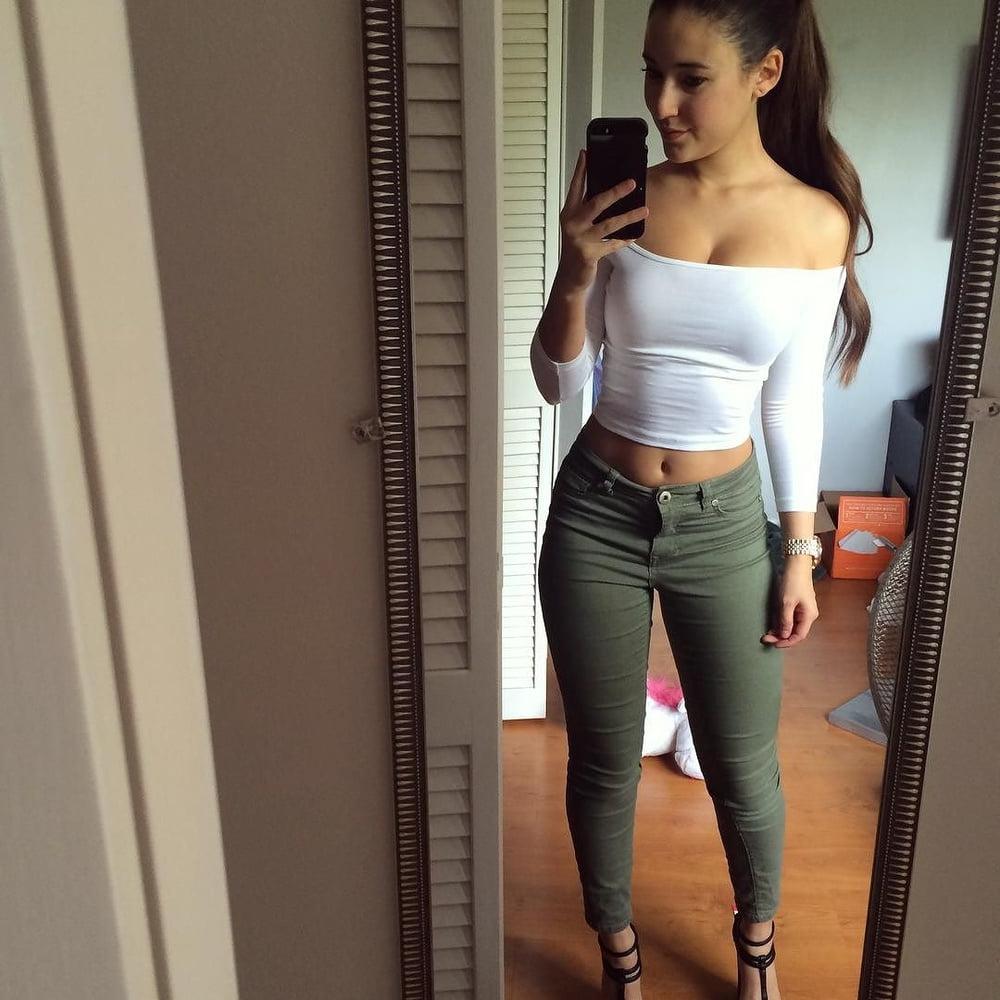 25P busty girl