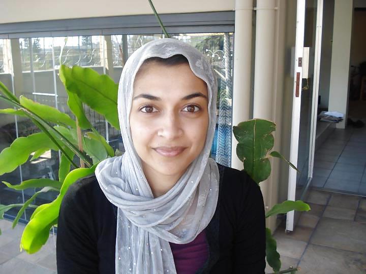25P Pakistani Beauty