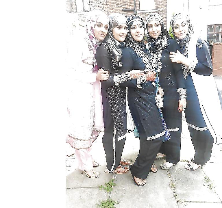 25P Pakistani Beauty