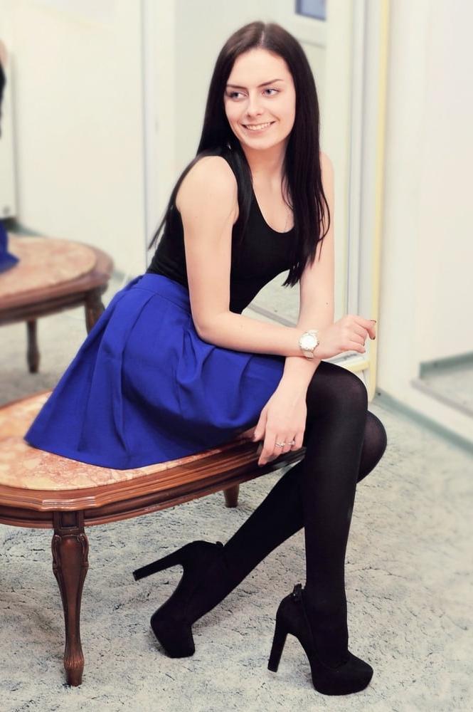 25P Beauty woman pantyhose stockings non porn 35
