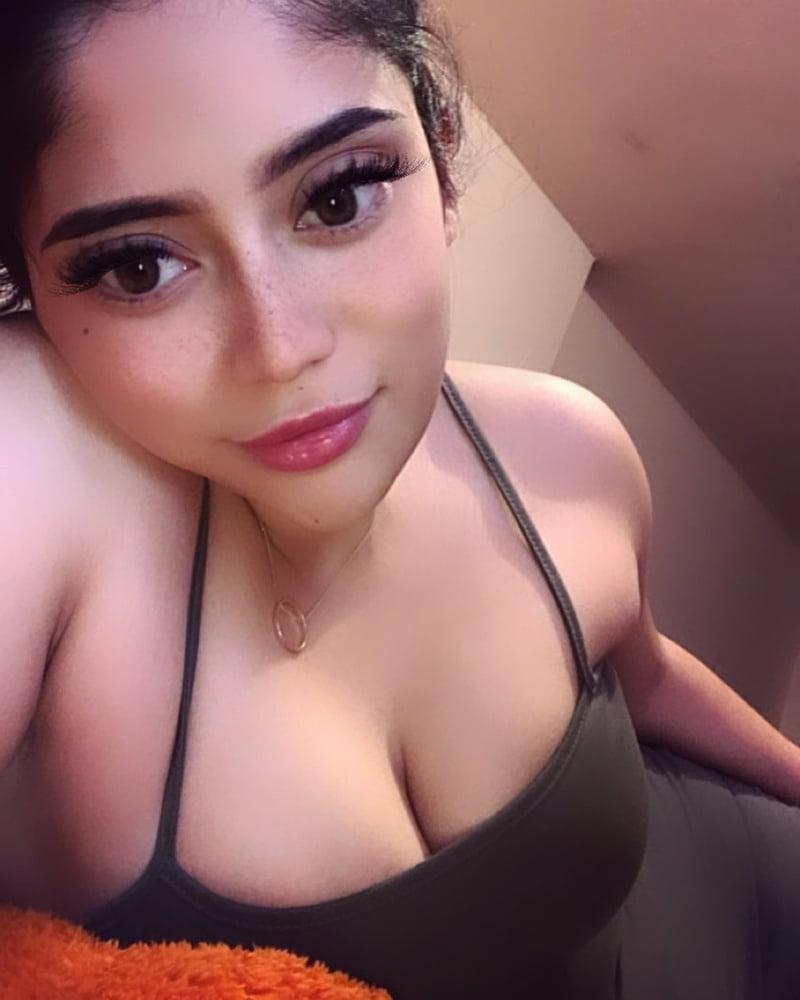 10P Hot Beauty 01