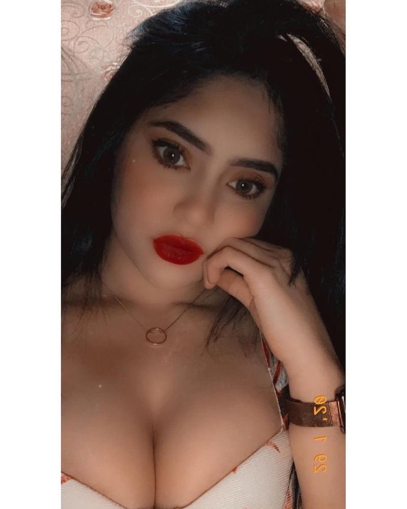 10P Hot Beauty 01