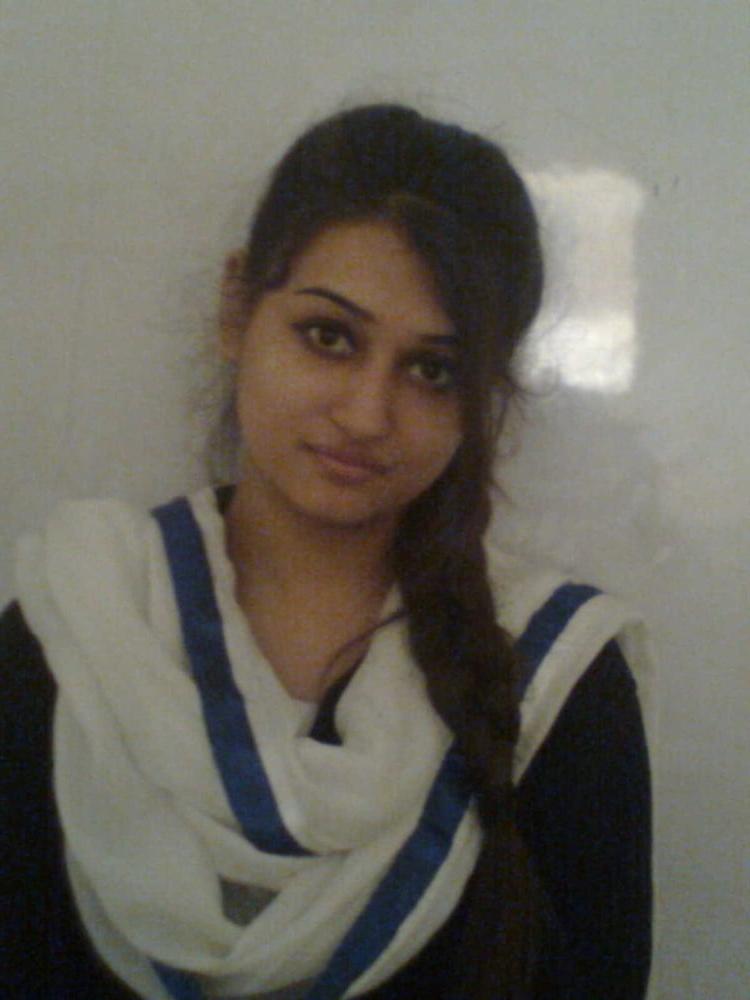 25P Unknown Desi Girl 0007 (Nudes)