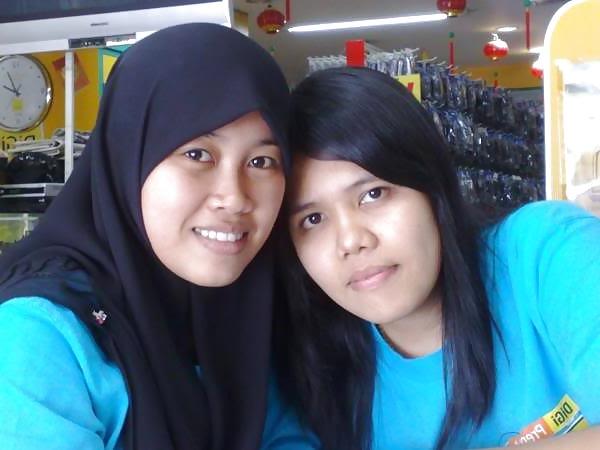 11P Jilbabe sluts of Malaysia