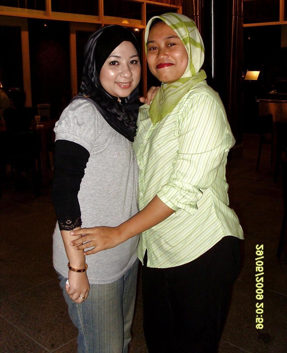 11P Jilbabe sluts of Malaysia