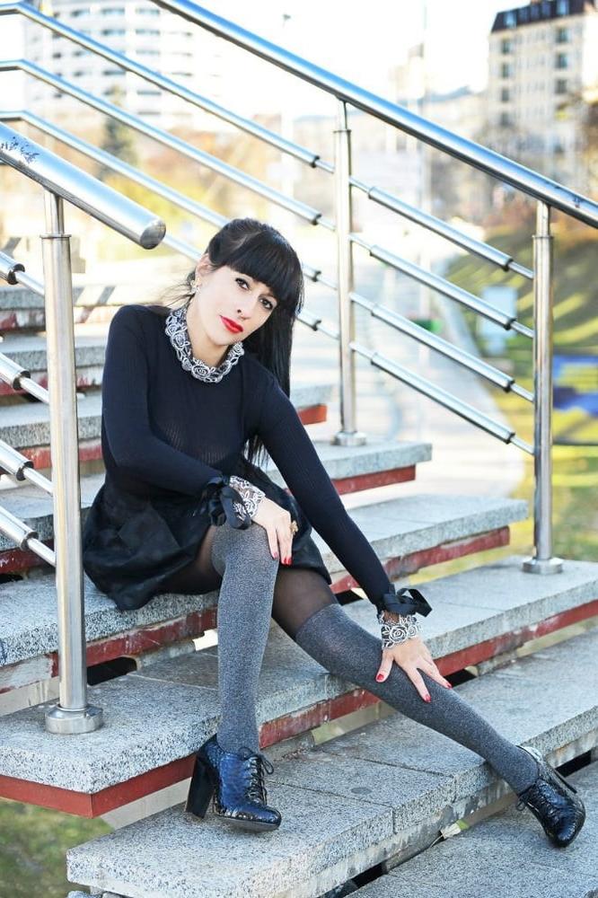 25P Beauty woman pantyhose stockings non porn 32