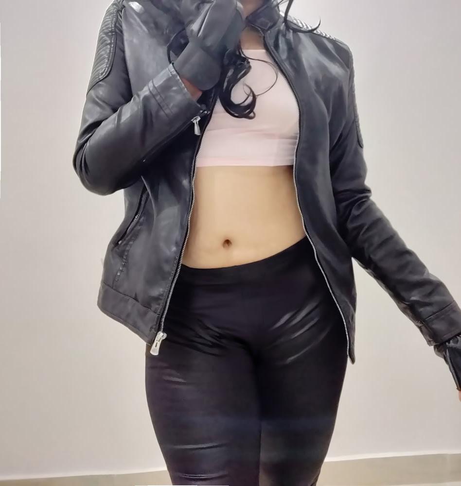 25P Desi Showing Asset 052