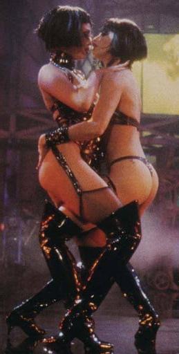 18P Gina Gershon &amp; Elizabeth Berkley