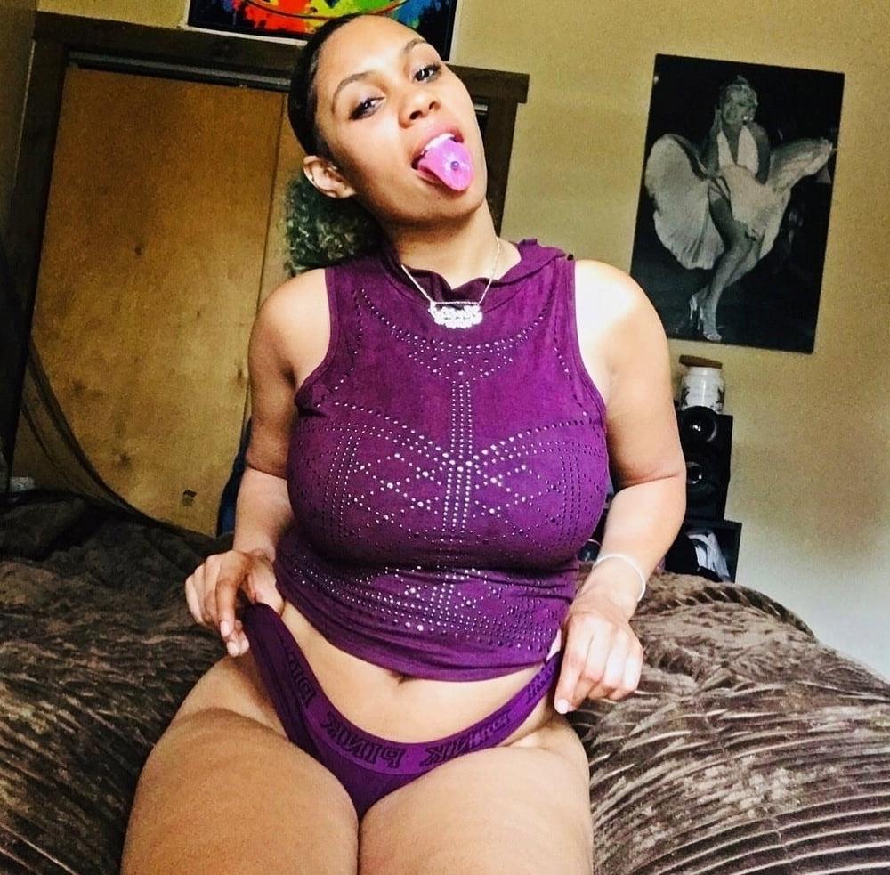 18P Busty Amateur 21