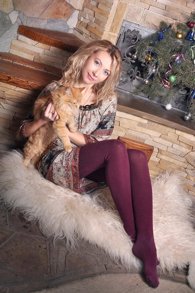 25P Beauty woman pantyhose stockings non porn 26
