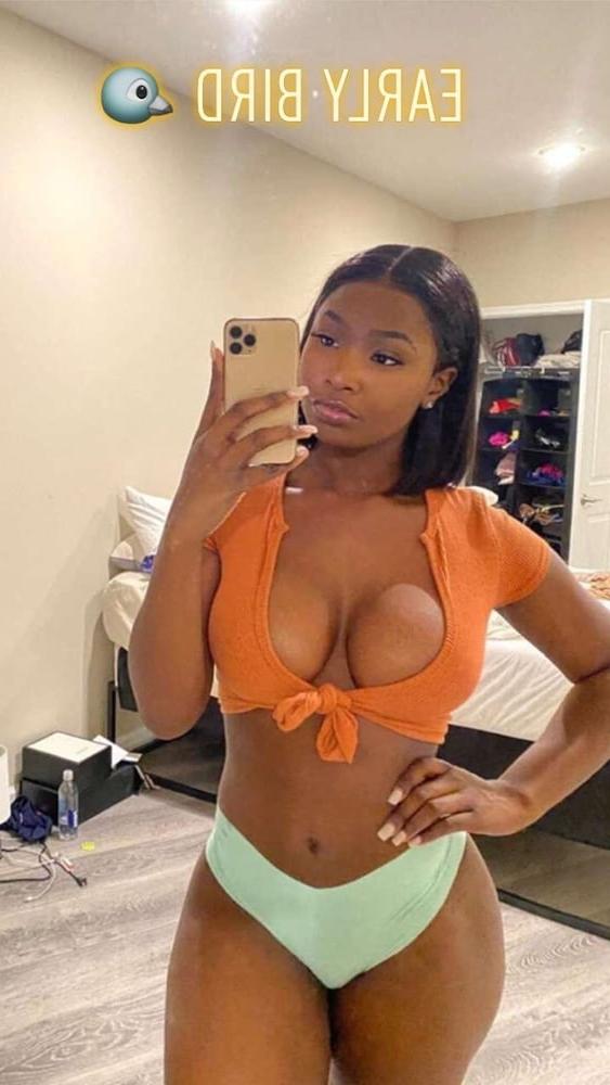 15P Busty Women 8