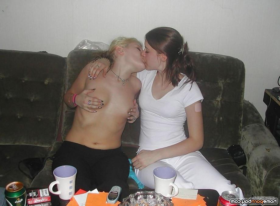 15P Compilation of hot lesbos