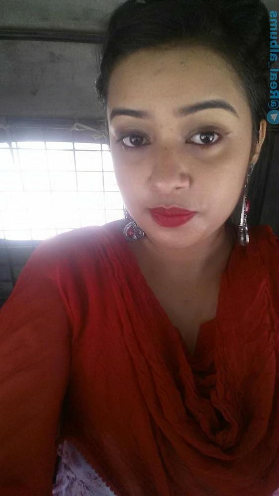 25P Unknown Desi Girl 0005 (Nudes)