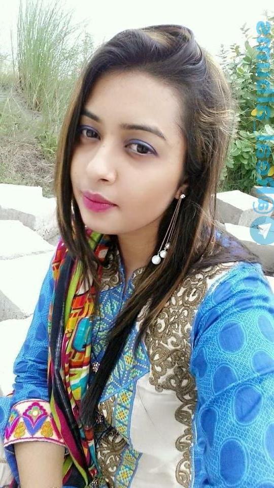 25P Unknown Desi Girl 0005 (Nudes)