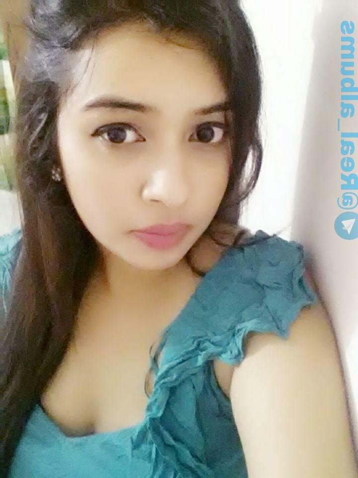 25P Unknown Desi Girl 0005 (Nudes)