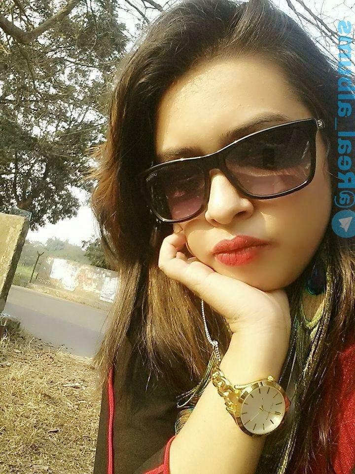 25P Unknown Desi Girl 0005 (Nudes)