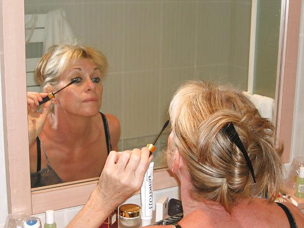 25P Wives On Vacation