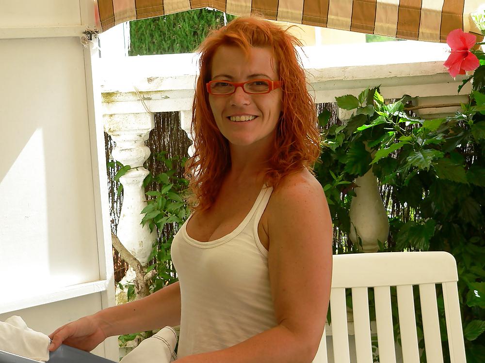 25P Wives On Vacation