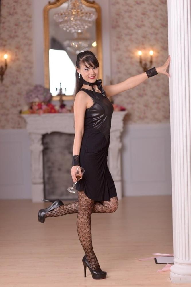 25P Beauty woman pantyhose stockings non porn 29