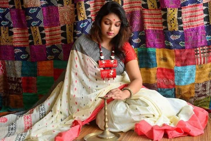 25P Unknown Desi Bhabhi 0001 (non nude)