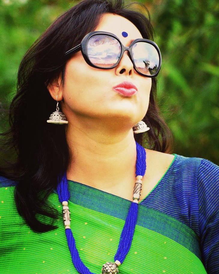 25P Unknown Desi Bhabhi 0001 (non nude)