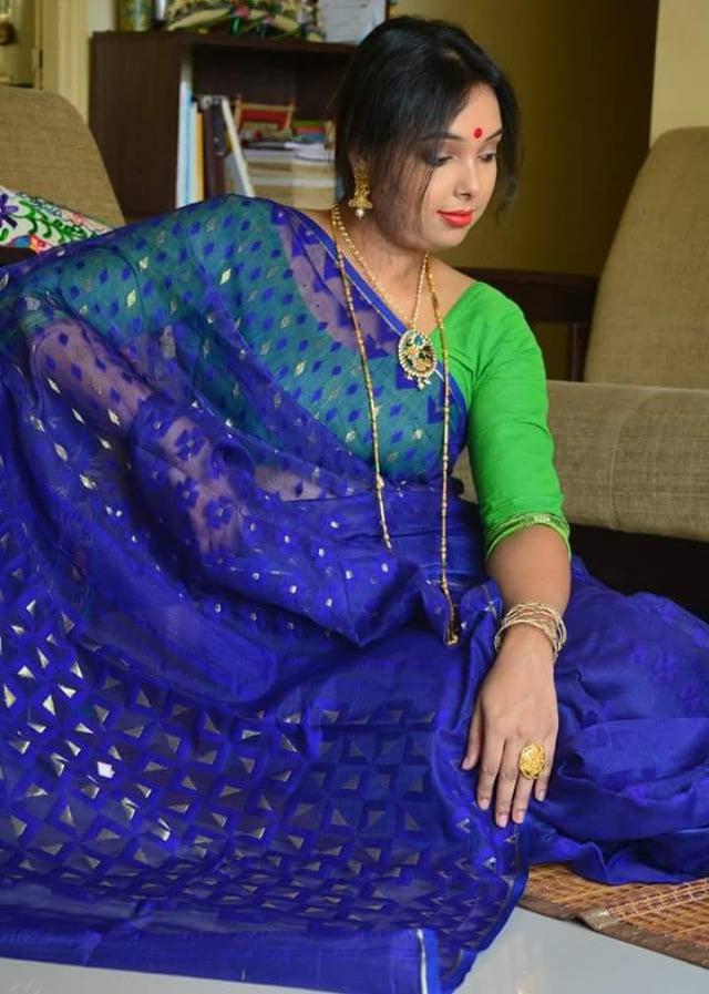 25P Unknown Desi Bhabhi 0001 (non nude)