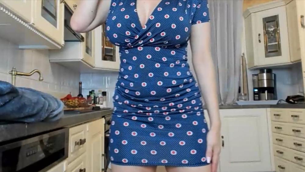 8P Curvy beauty