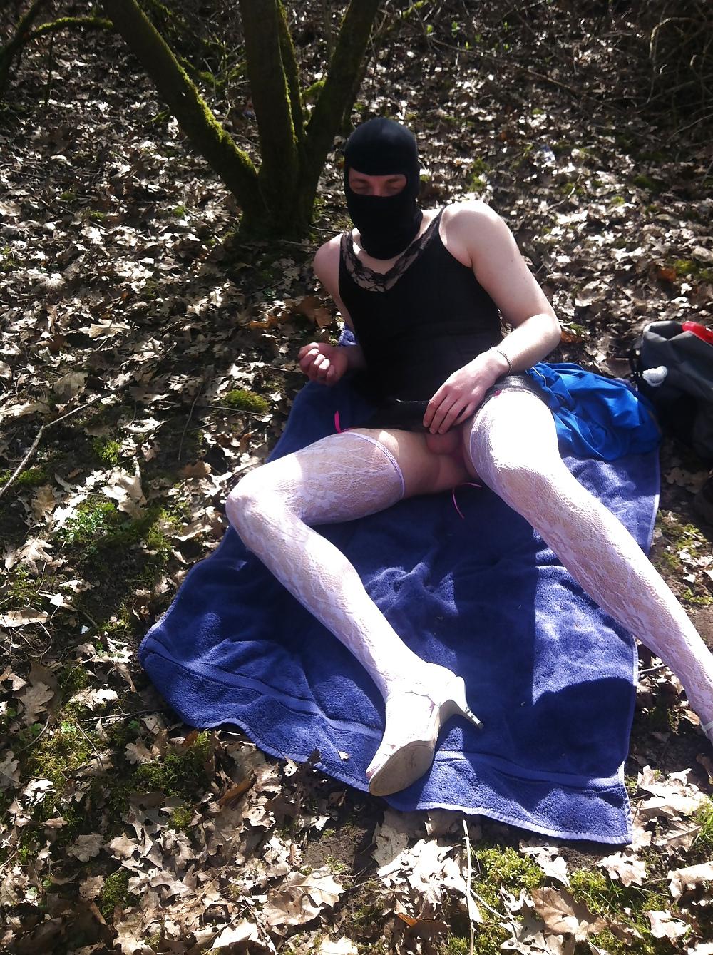 22P Am See in Nylons 2