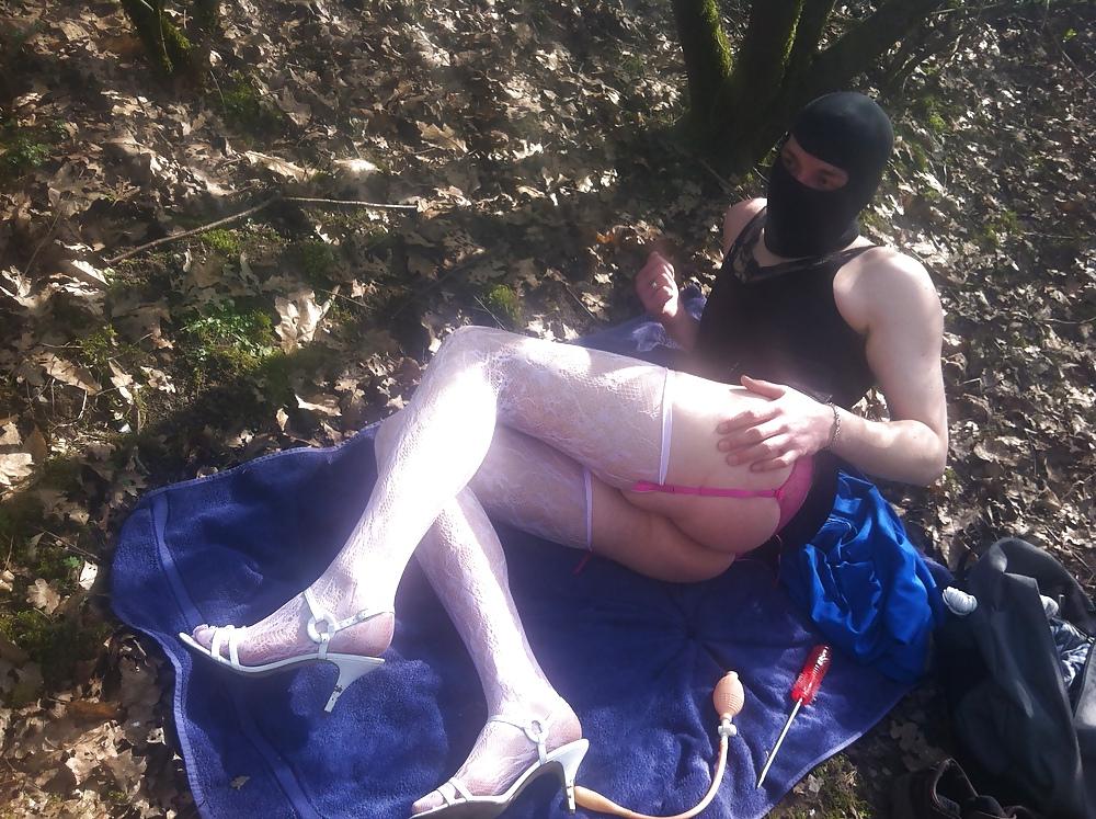 22P Am See in Nylons 2