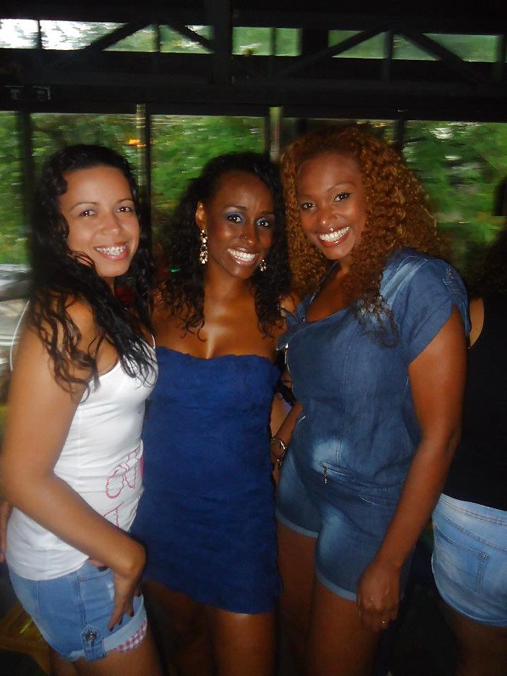 16P Ebony Beauty from Brazil