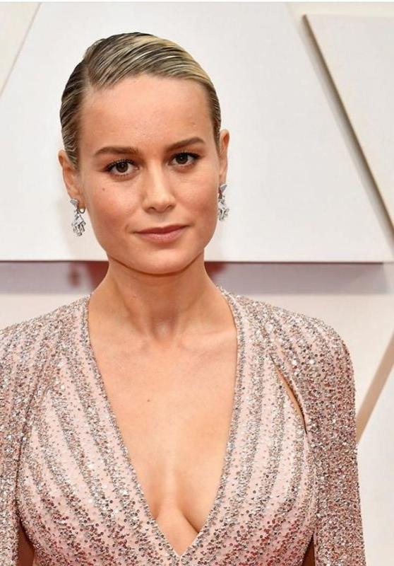 25P Brie Larson beauty The Oscars 2020