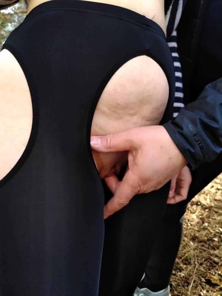 13P Naomi Shotter - public breeding by old man
