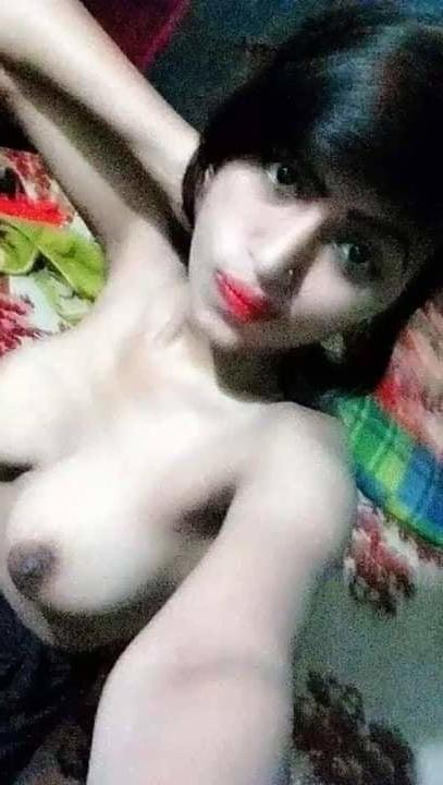 25P Showing Asset 020 - Desi Mast Maal