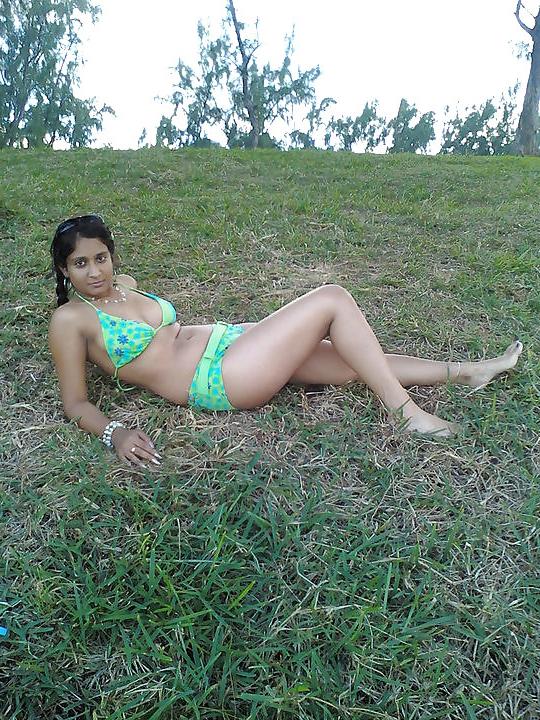 24P Hot Desi Indian