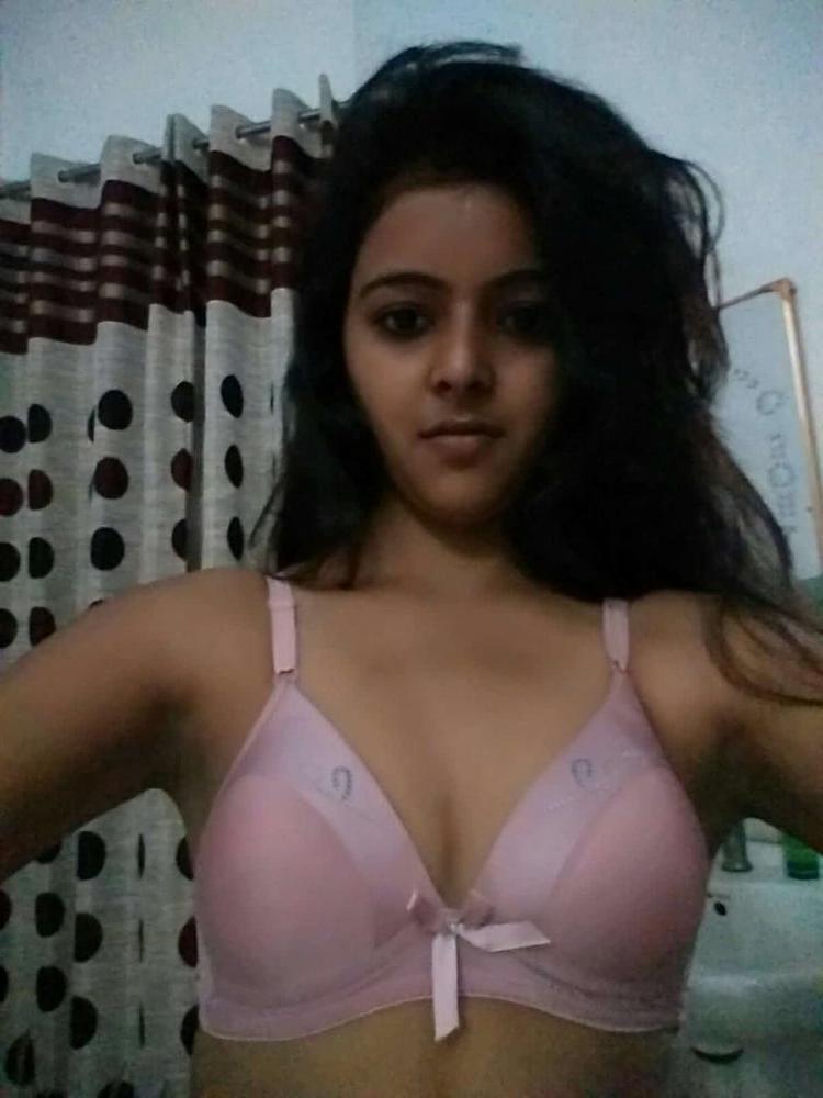 25P Unknown Desi Girl 0003 - Private Leaked Pics