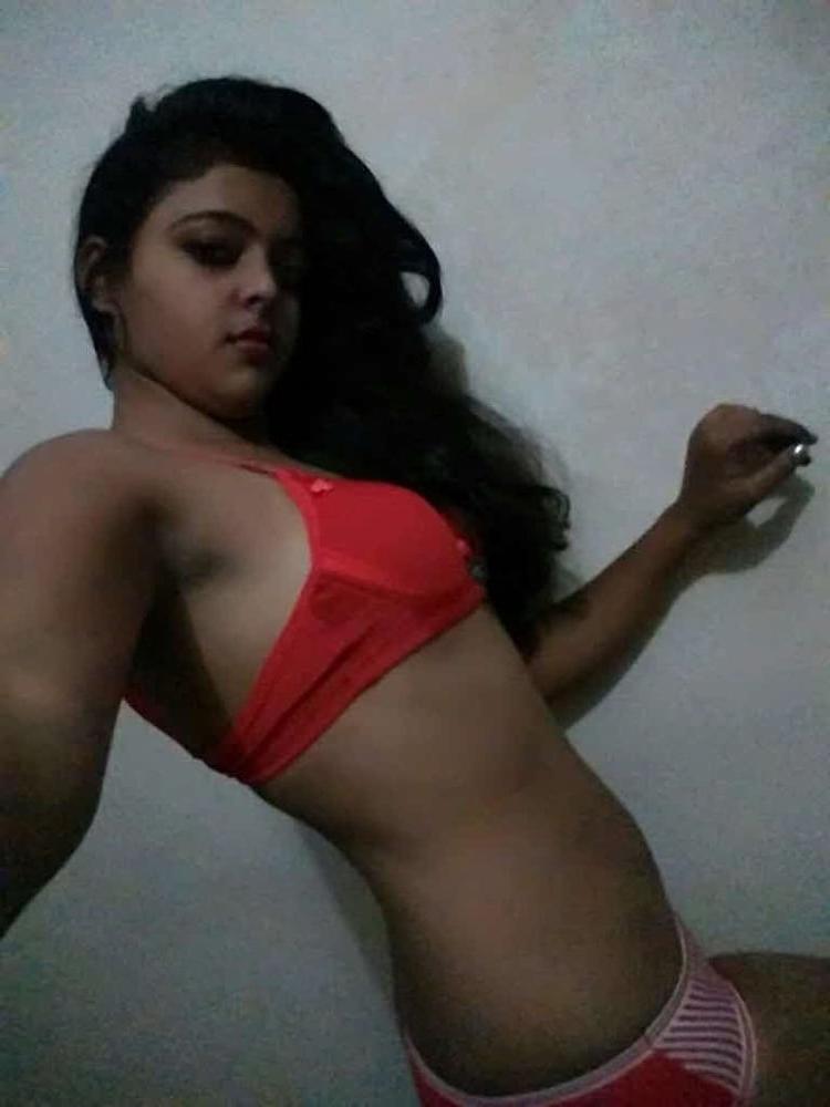 25P Unknown Desi Girl 0003 - Private Leaked Pics