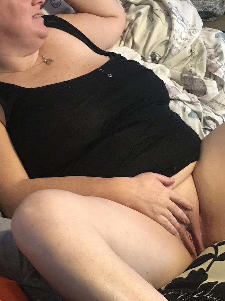 7P One happy girl one pussy just after having good seeing to