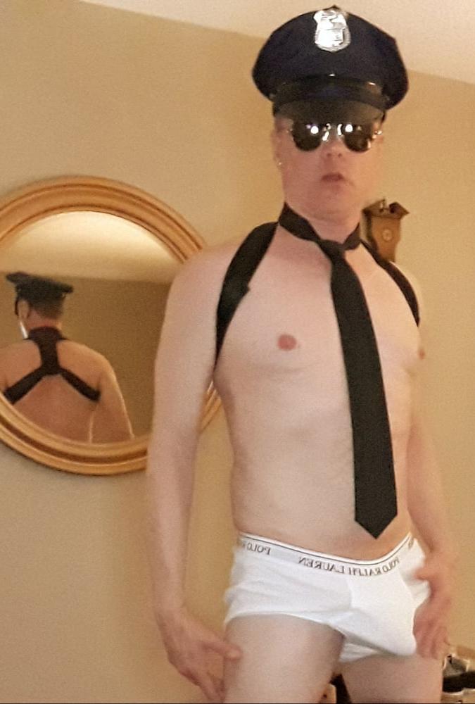 25P Horny Cop