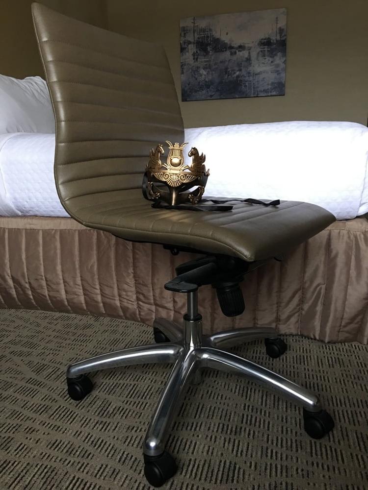10P A Purple Chair and a Olive Green Leather Chair