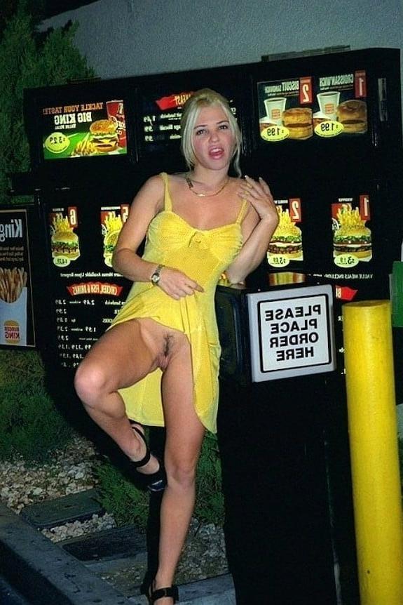 25P Oops, no panties 5