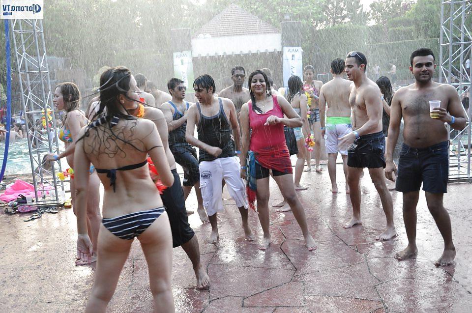 25P DESI indian paki bikini teens sluts
